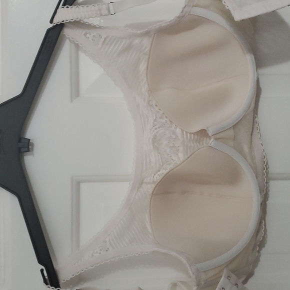 VICTORIA'S SECRET - Picture 5 of 5